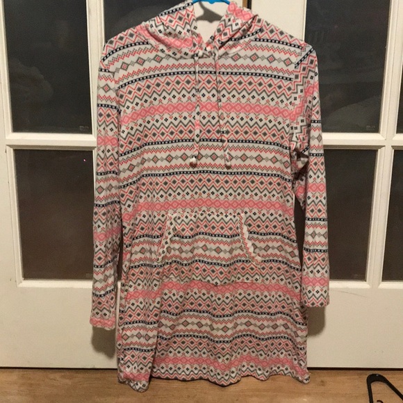 Pattern night gown with hood - Picture 1 of 3